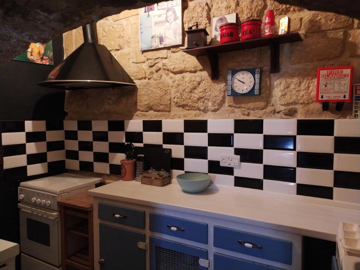 Fusion Homestay Accommodation Моста Екстер'єр фото